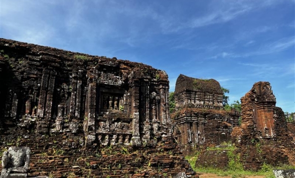 【ダナン発着】チャム彫刻と世界遺産ミーソン遺跡ツアー